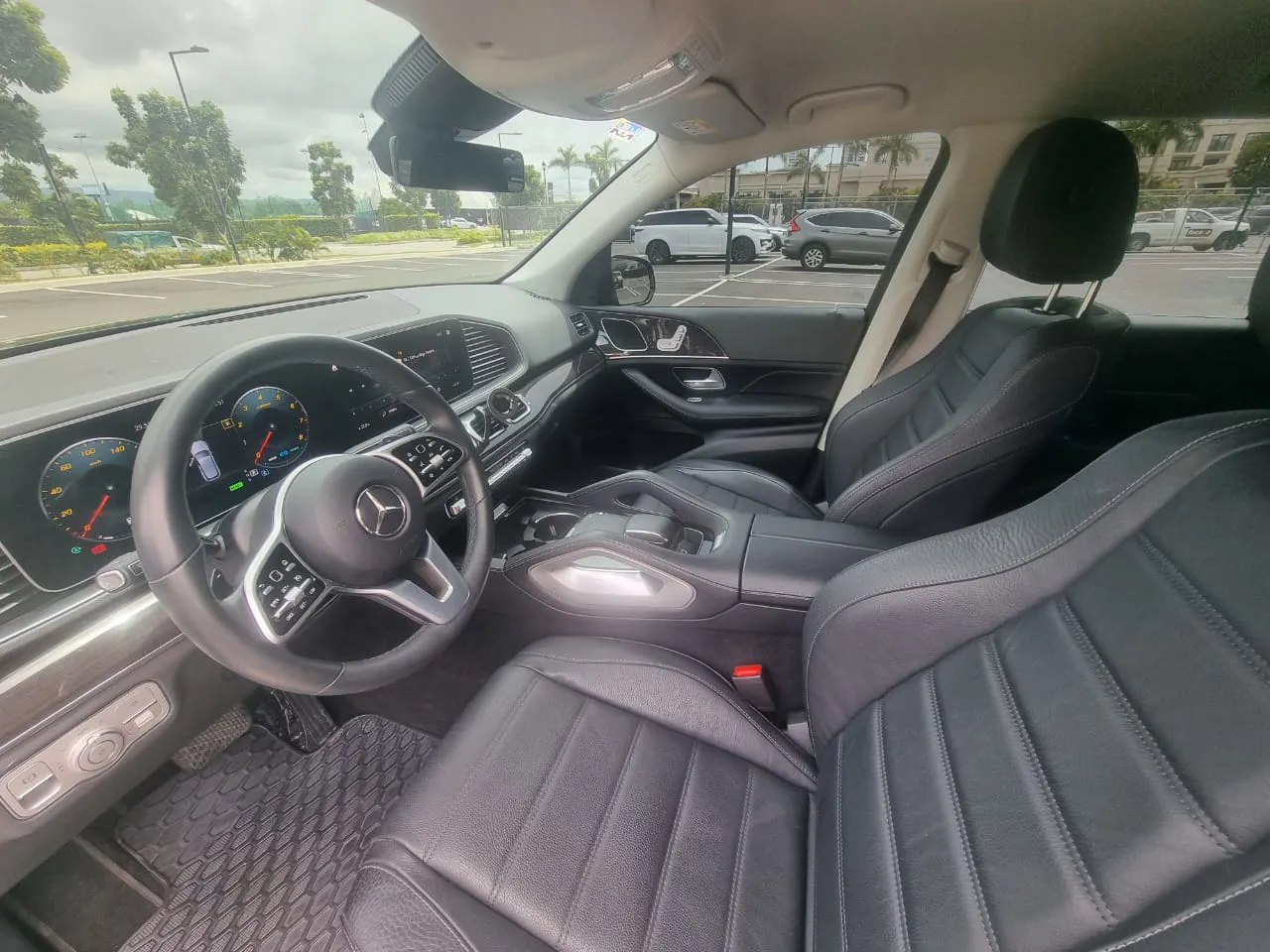 Preview imagenes del auto